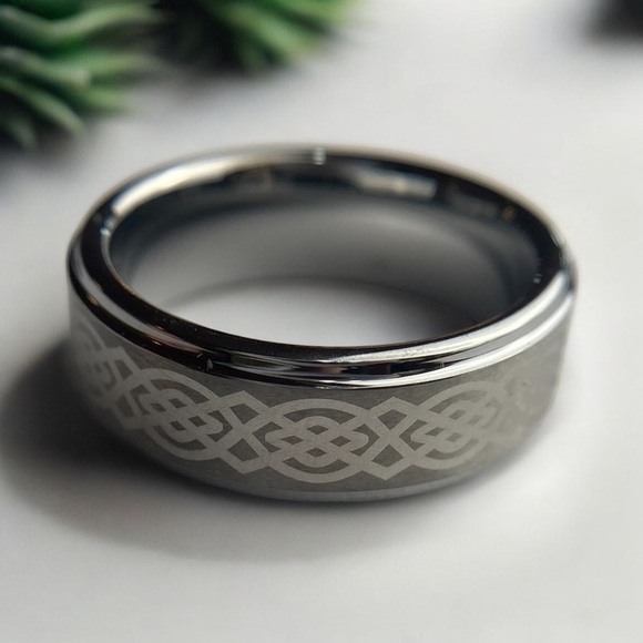 🆕 Men’s Celtic Tungsten ring - Picture 2 of 4